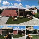 Maleric With Indoor Pool And Wellness Dragatuš