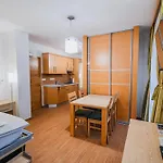 Lägenhet Maleric With Indoor Pool And Wellness