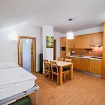 Maleric With Indoor Pool And Wellness Lägenhet Dragatuš