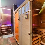 Maleric With Indoor Pool And Wellness Dragatus