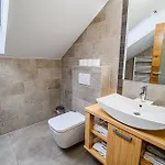 Maleric With Indoor Pool And Wellness Апартаменты Dragatus