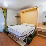 Maleric With Indoor Pool And Wellness *