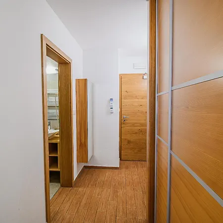 Maleric Apartment *