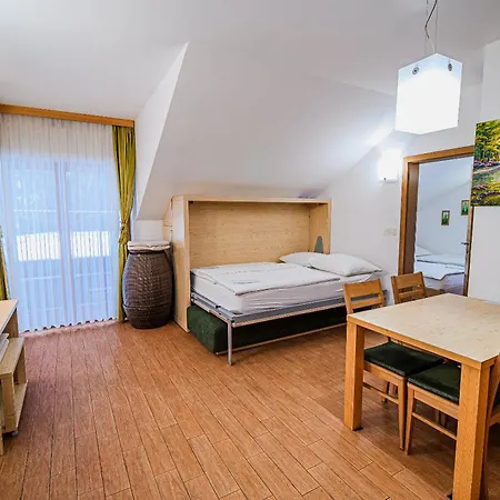 Maleric With Indoor Pool And Wellness *