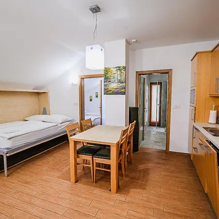 Maleric Apartment