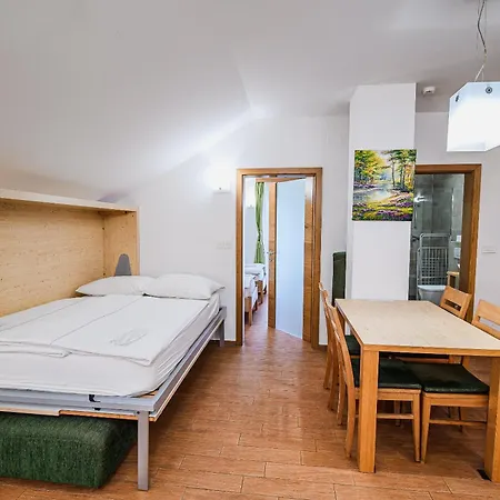 Maleric With Indoor Pool And Wellness * Dragatuš