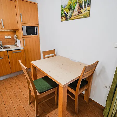 Maleric With Indoor Pool And Wellness * Dragatuš