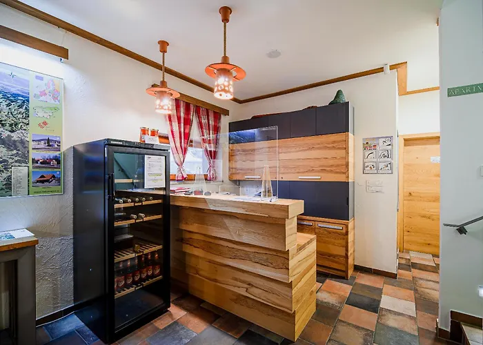 Maleric With Indoor Pool And Wellness Apartamento Dragatuš