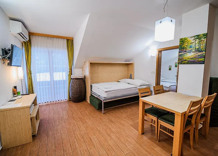 Maleric With Indoor Pool And Wellness *