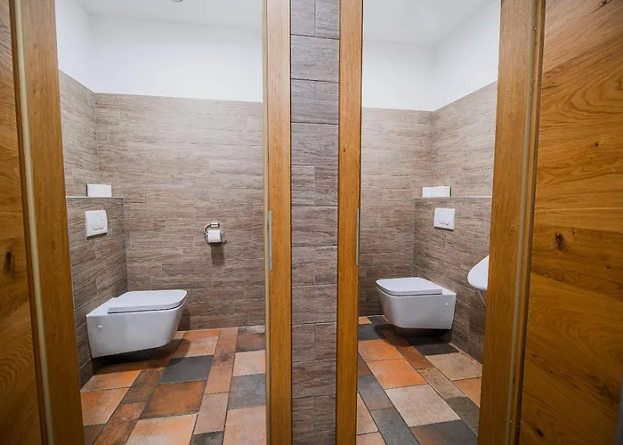 Maleric With Indoor Pool And Wellness